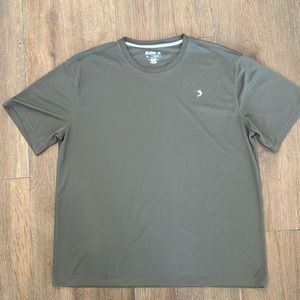 Reel Legends performance clothing men's tee shirt. Size XL.